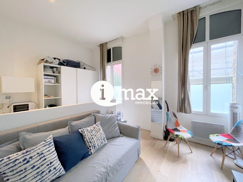 Appartement à louer, 23m², Courbevoie