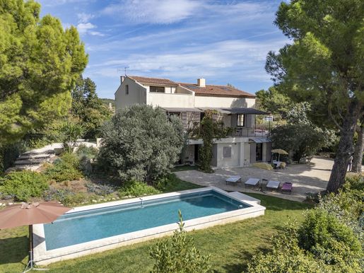 Maison 7 pièces 330 m² · à Maussane-les-Alpilles · 330 m² · 1 995 000 €