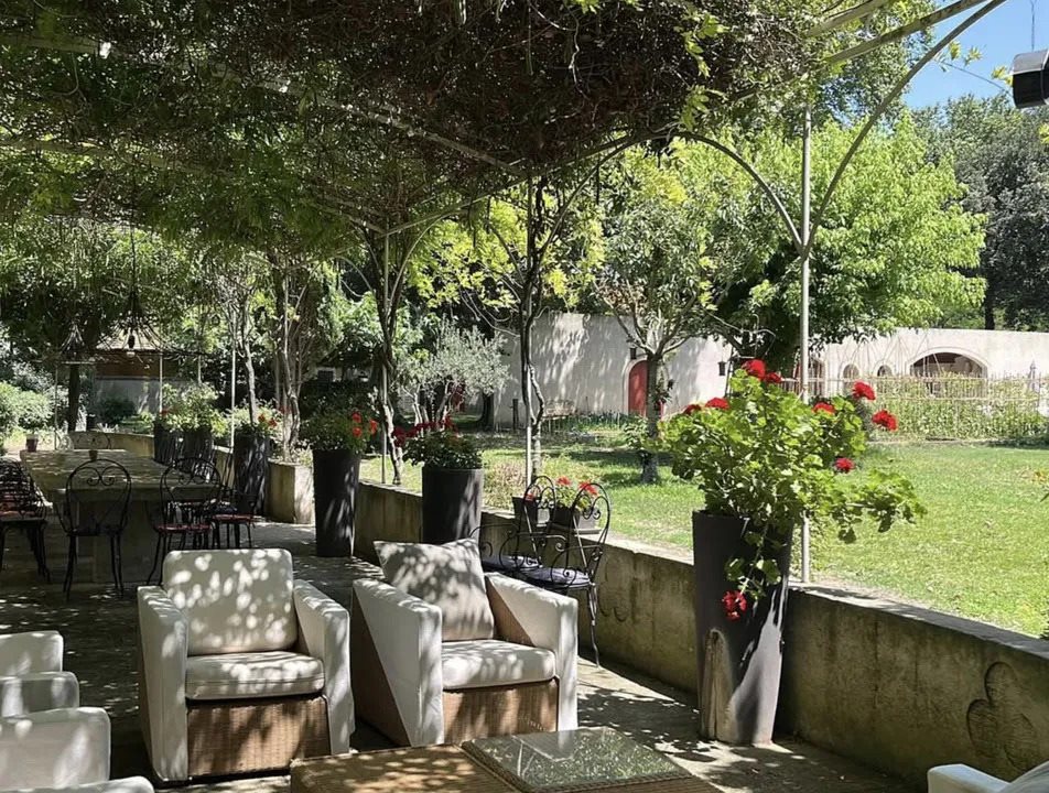 Maison à vendre, 735m², Mas-Thibert