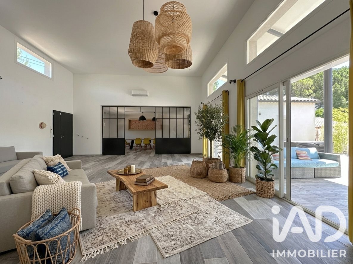 Maison à vendre, 210m², Castillon-du-Gard