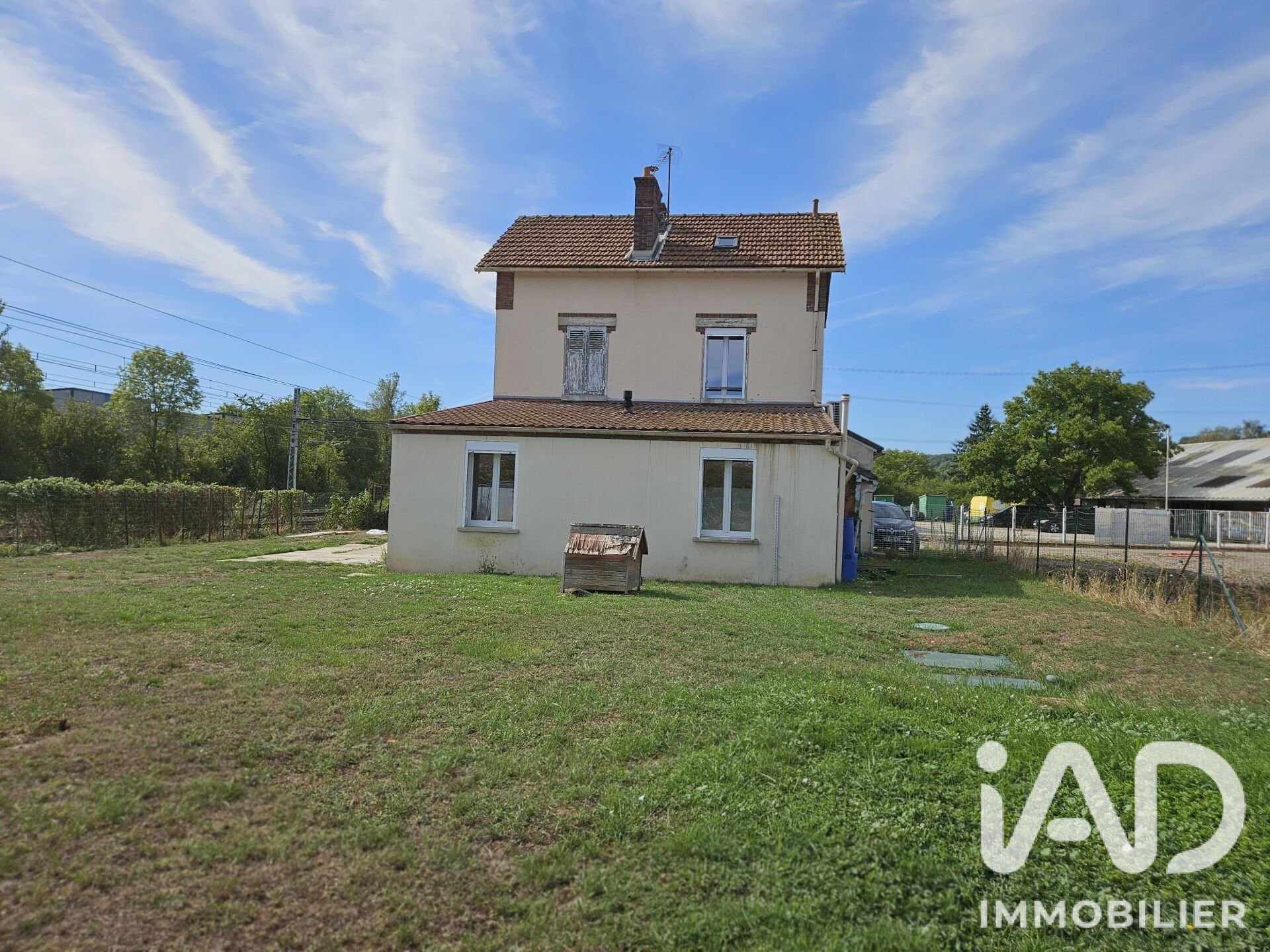 Maison à vendre, 115m², Saint-Julien-du-Sault