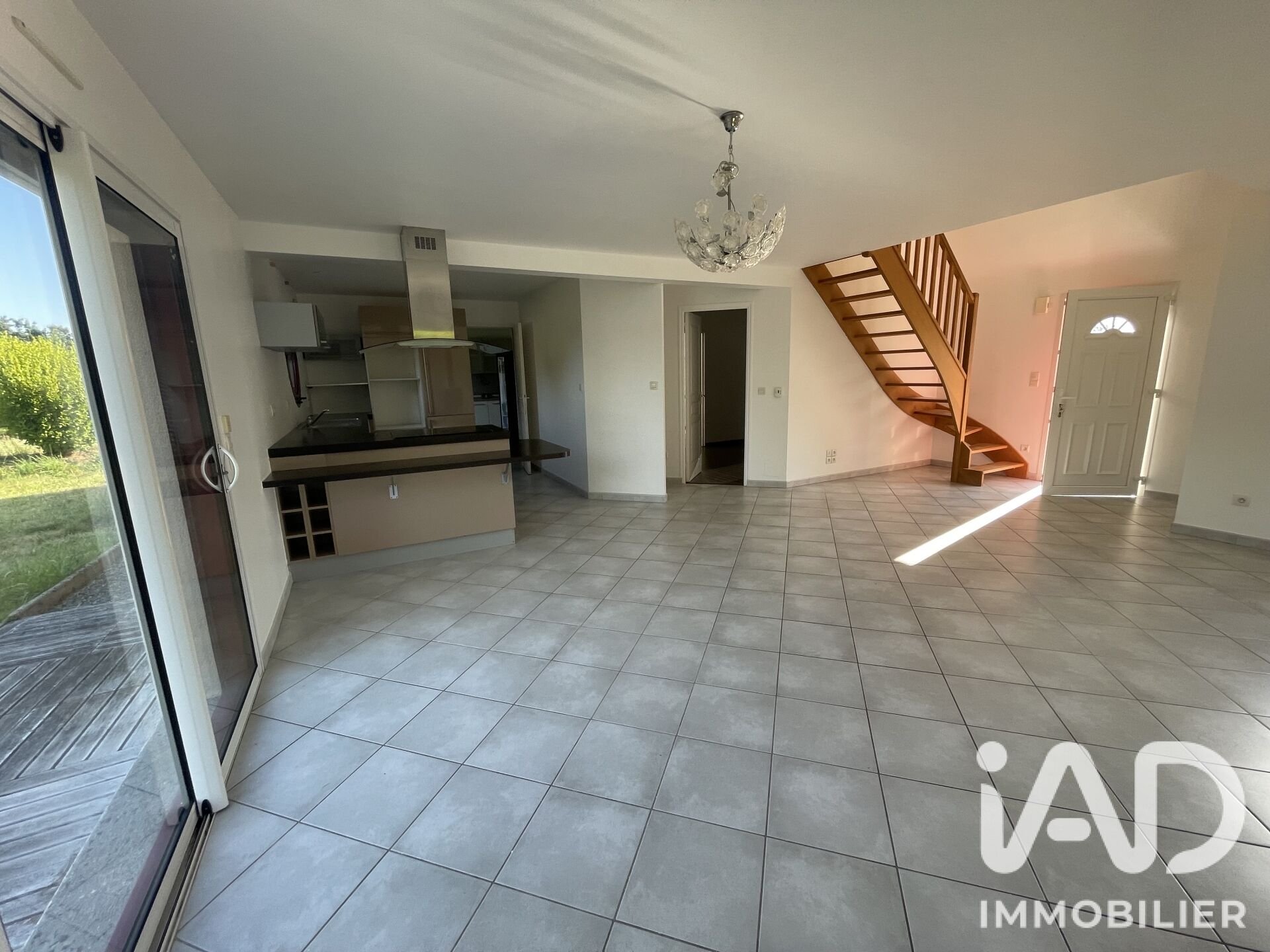 Maison à louer, 136m², Plourivo