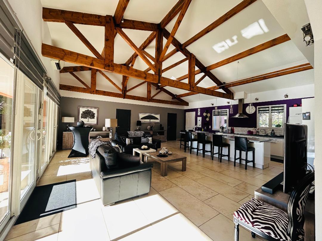 Maison à vendre, 200m², Flassans-sur-Issole