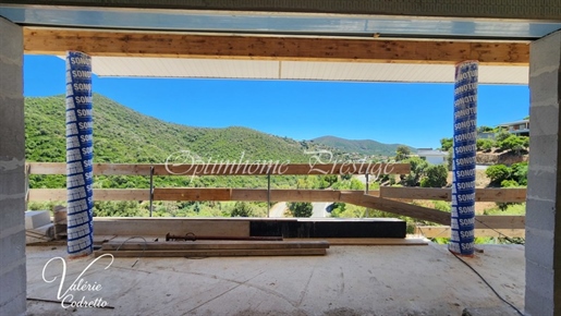 Maison 6 pièces 179 m² · à La Londe-les-Maures · 179 m² · 577 500 €