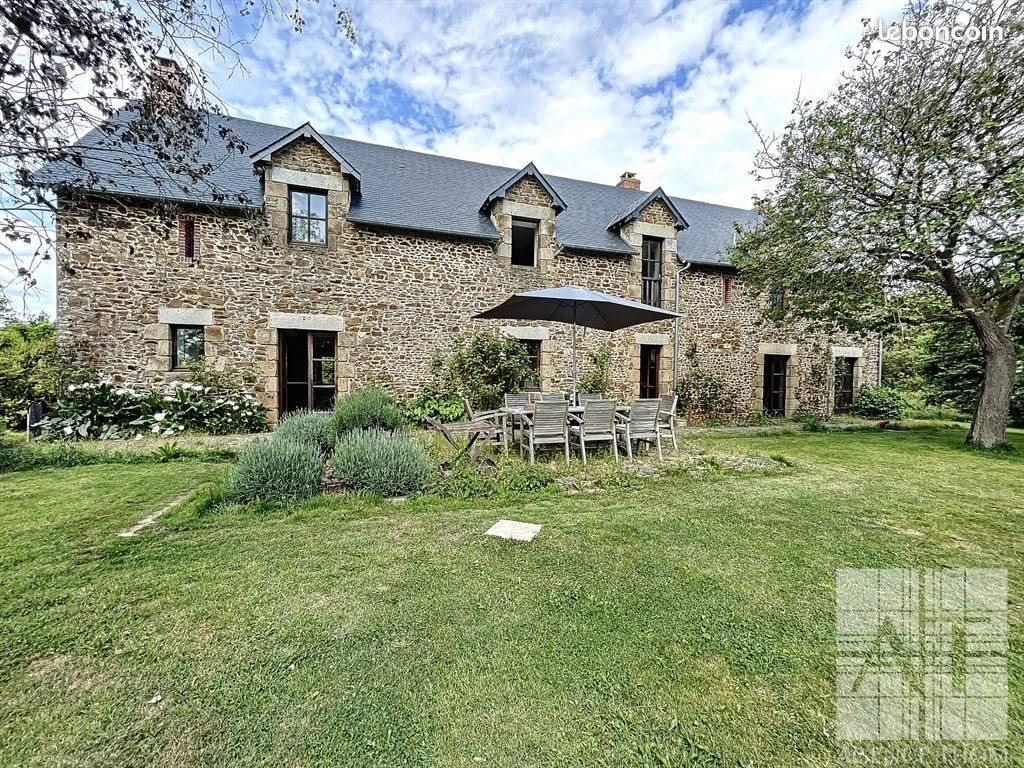 Maison à vendre, 233m², Montenay