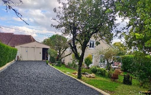 Maison à vendre, 124m², Génis