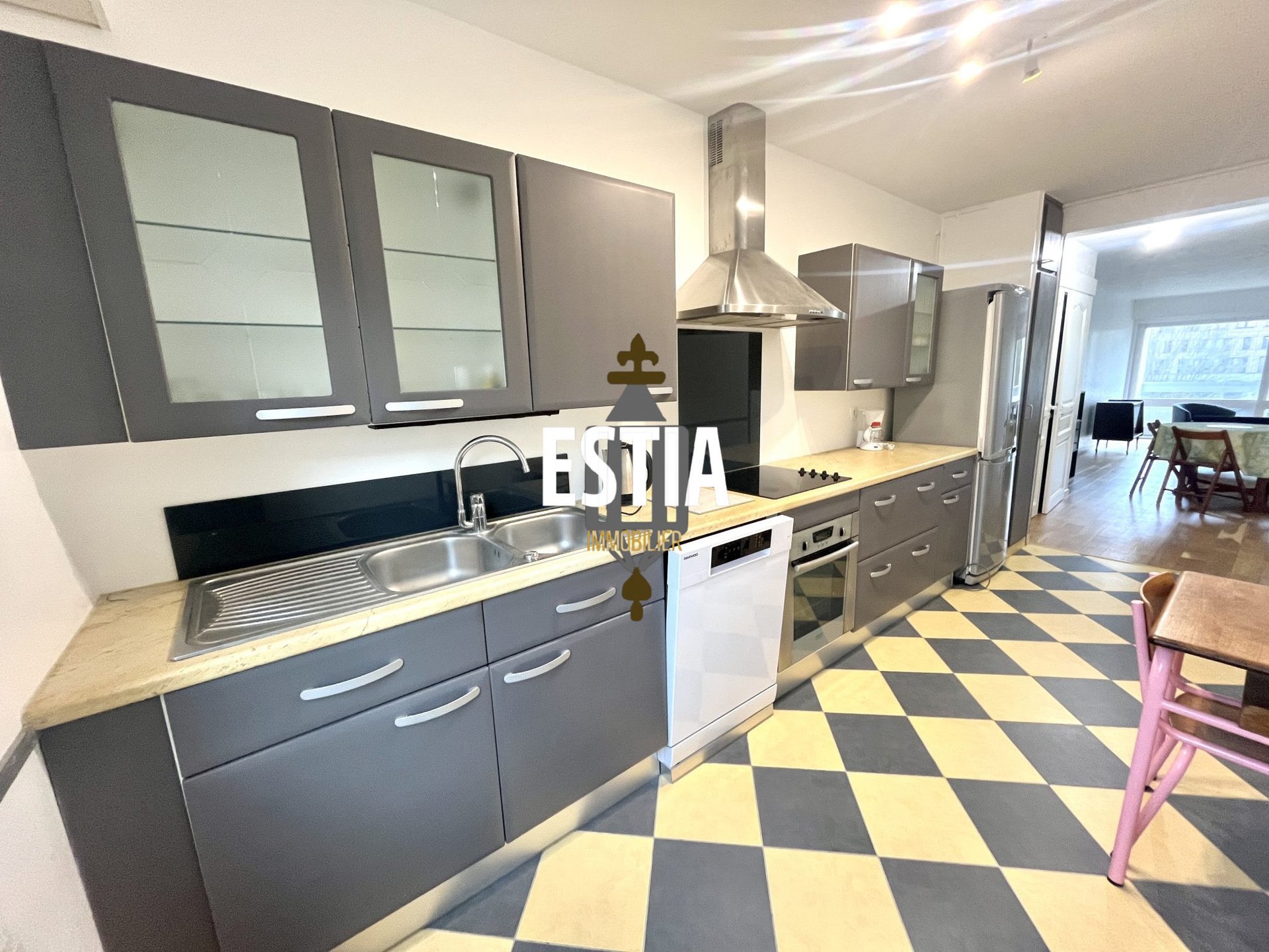 Appartement à louer, 3m², Nancy