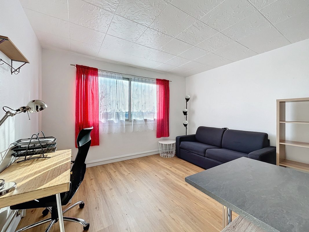 Appartement à louer, 1m², Loos