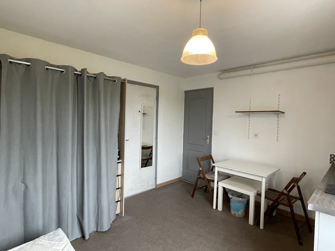 Appartement à louer, 1m², Loos