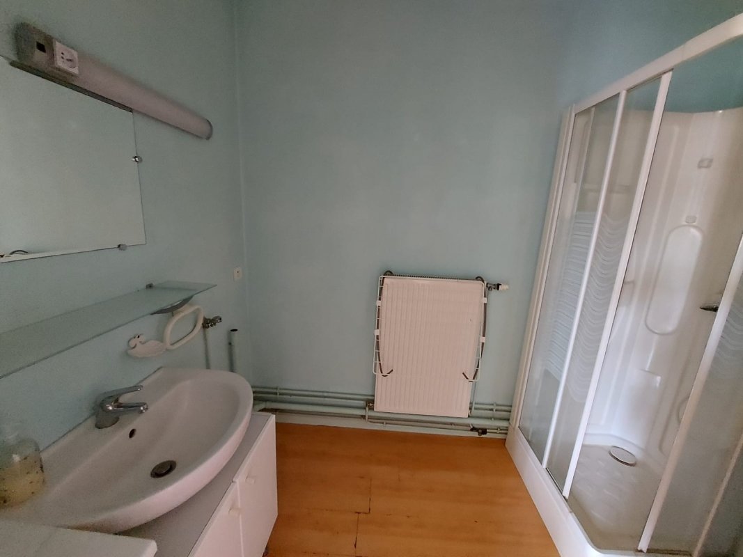 Appartement à louer, 26m², Saint-Quentin