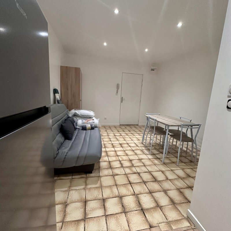 Appartement à louer, 27m², Saint-Quentin