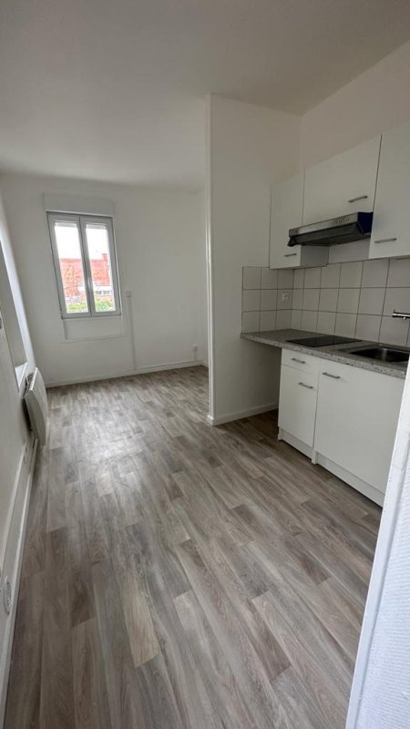 Appartement à louer, 16m², Saint-Quentin