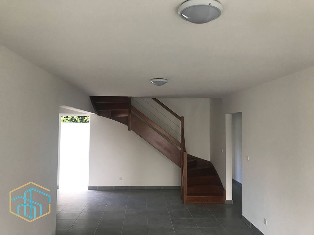 Maison à louer, 111m², Saint-André