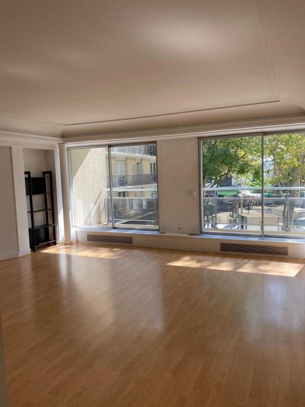 Appartement à louer, 97m², Courbevoie