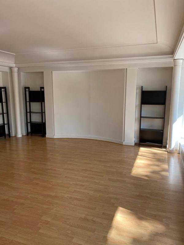 Appartement à louer, 97m², Courbevoie
