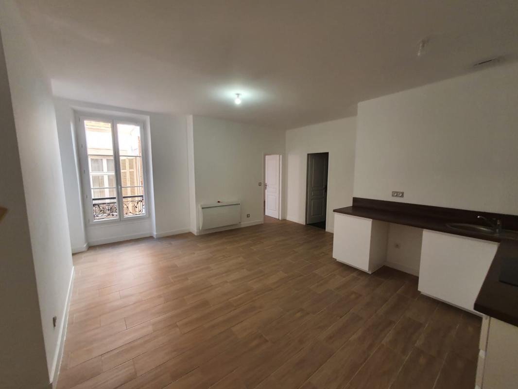 Appartement à louer, 48m², Marseille 1er