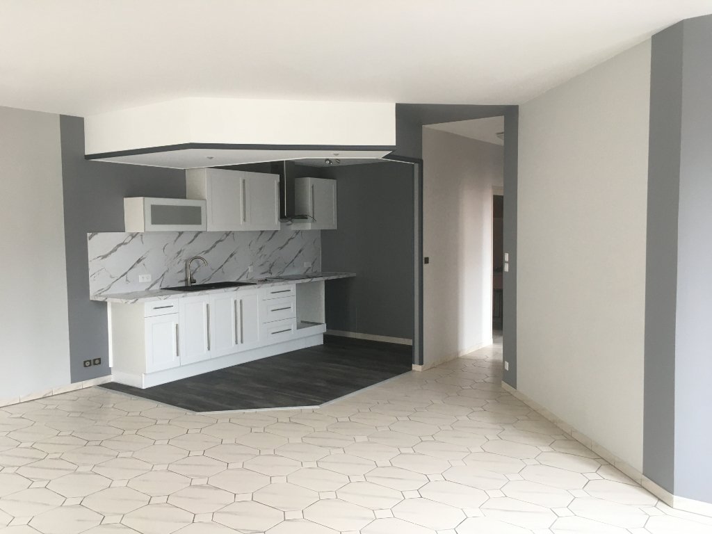 Appartement à louer, 104m², Saint-Quentin