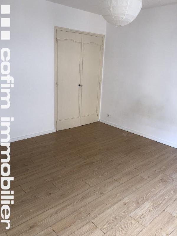 Appartement à louer, 31m², Pau
