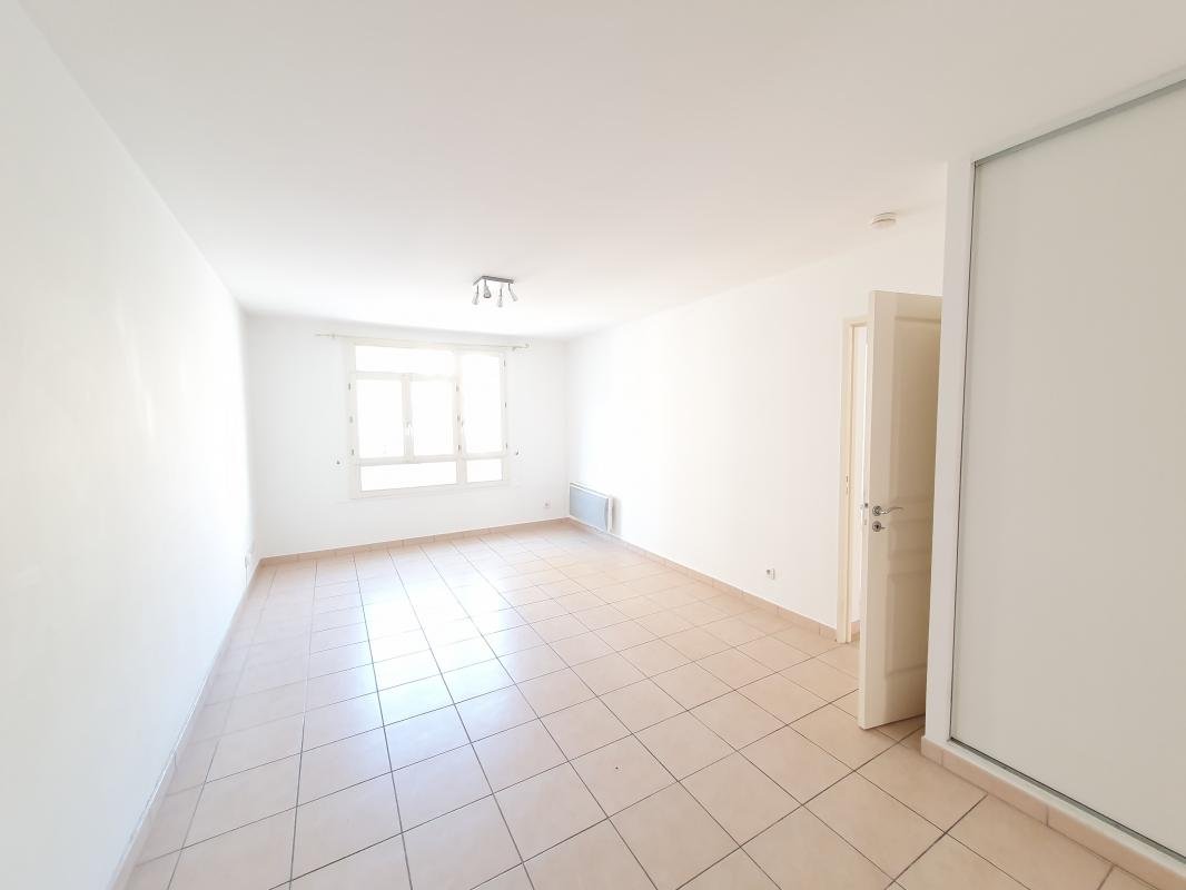 Appartement à louer, 63m², Marseille 1er