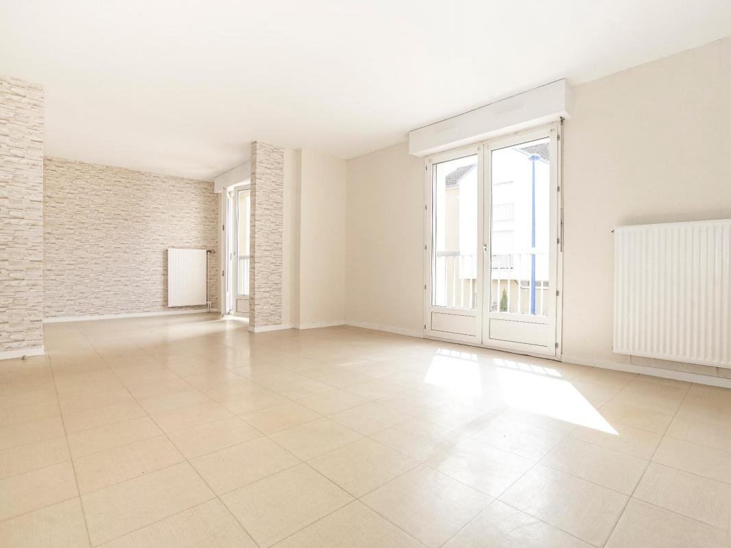 Appartement à louer, 74m², Montchanin