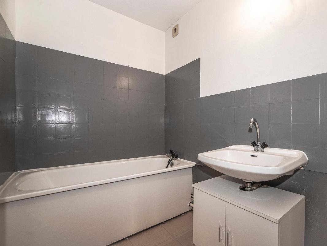 Appartement à louer, 74m², Montchanin