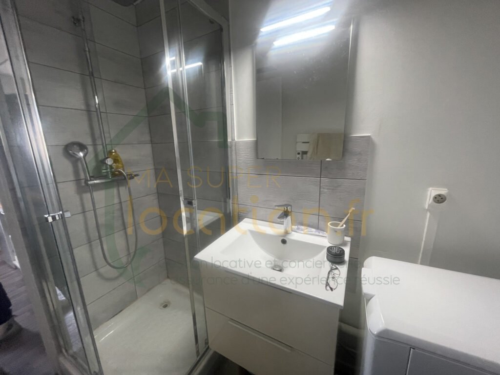 Appartement à louer, 1m², Saint-Quentin