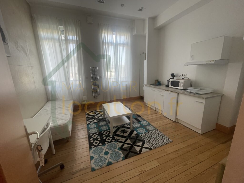 Appartement à louer, 1m², Saint-Quentin
