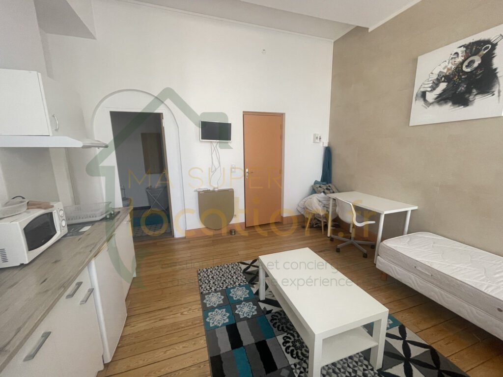 Appartement à louer, 1m², Saint-Quentin