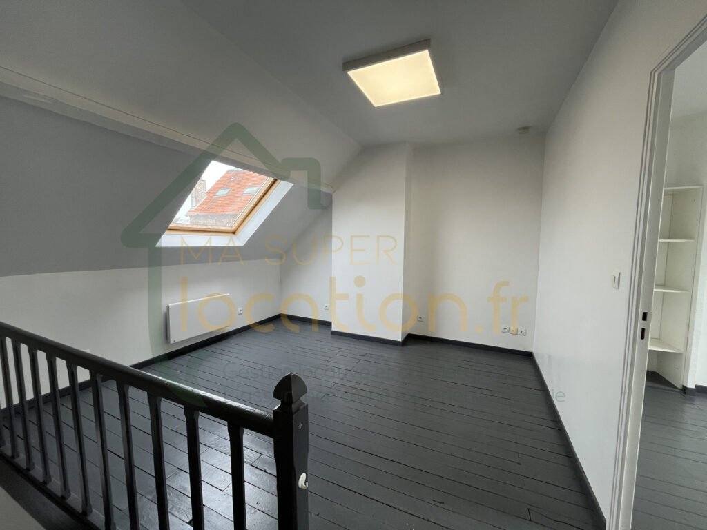 Appartement à louer, 1m², Saint-Quentin