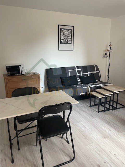 Appartement à louer, 1m², Saint-Quentin