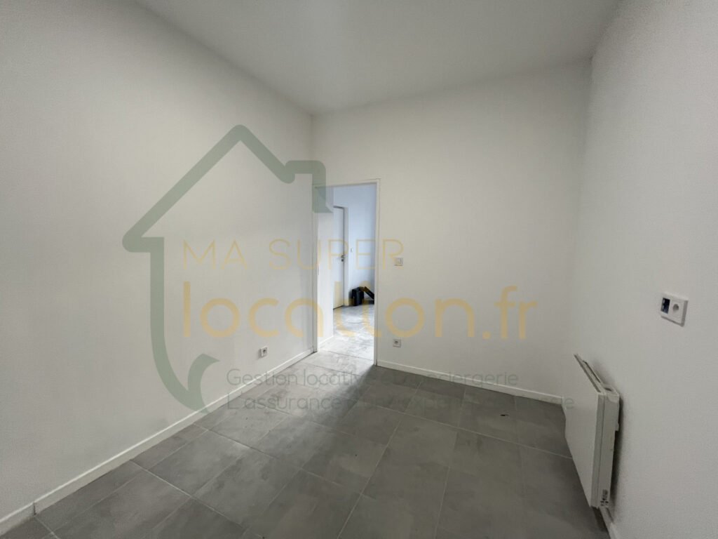 Appartement à louer, 1m², Saint-Quentin