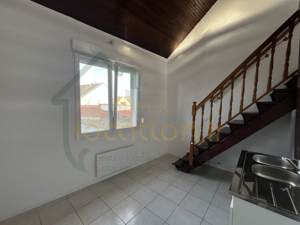 Appartement à louer, 1m², Saint-Quentin