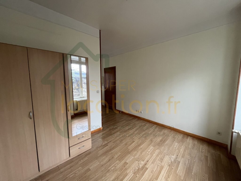Appartement à louer, 1m², Saint-Quentin