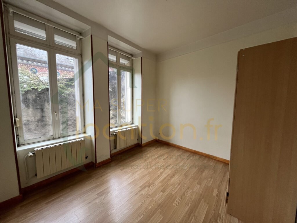 Appartement à louer, 1m², Saint-Quentin