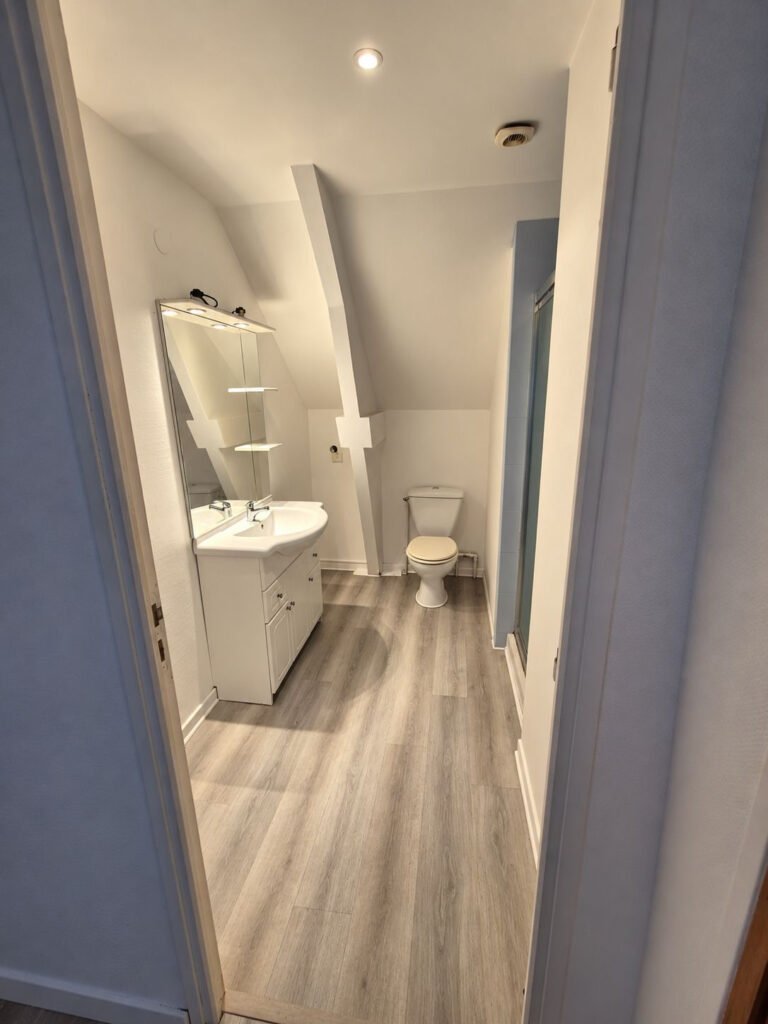 Appartement à louer, 2m², Saint-Quentin