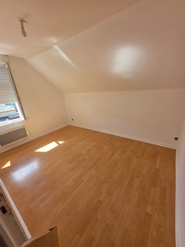 Appartement à louer, 2m², Saint-Quentin