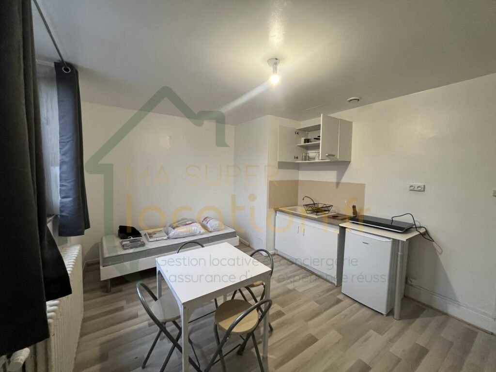 Appartement à louer, 1m², Saint-Quentin