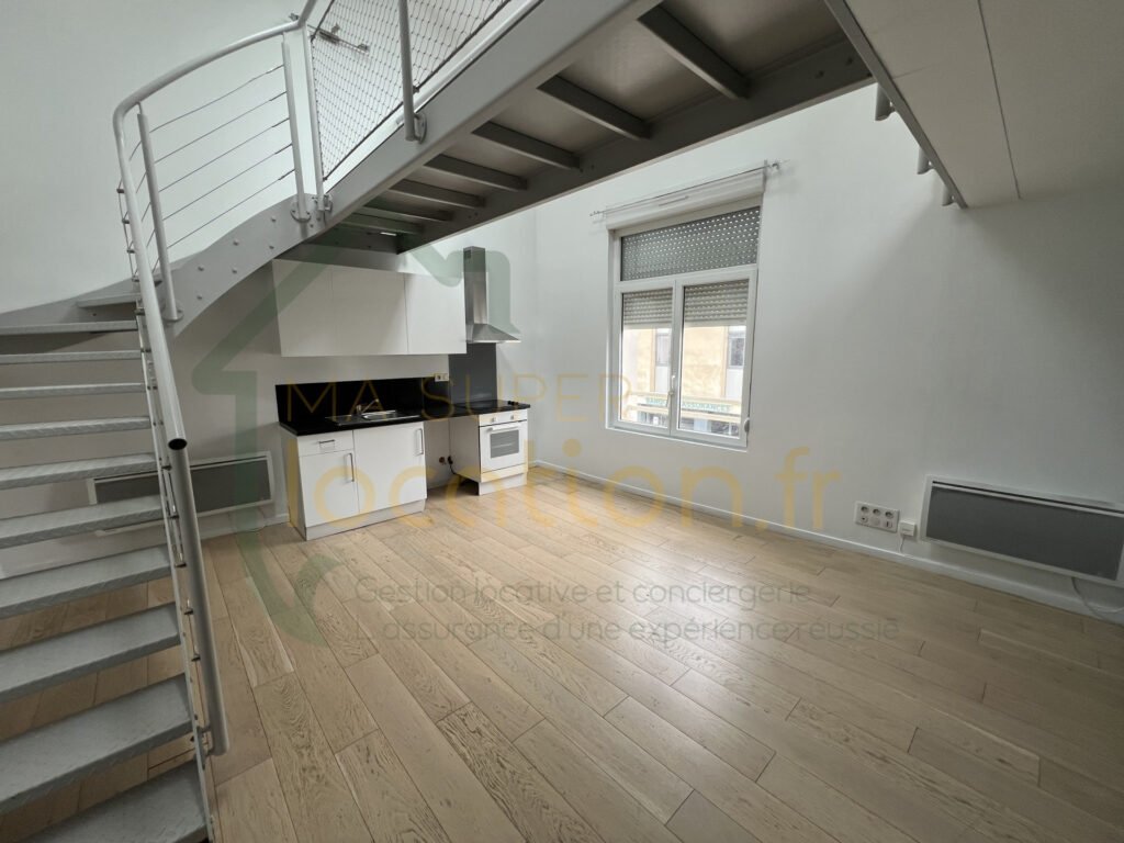 Appartement à louer, 1m², Saint-Quentin