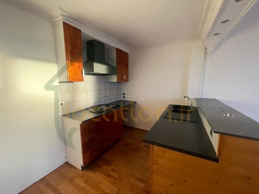 Appartement à louer, 1m², Saint-Quentin