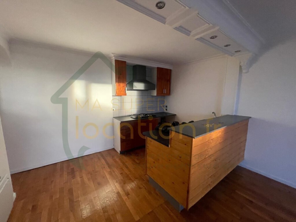 Appartement à louer, 1m², Saint-Quentin