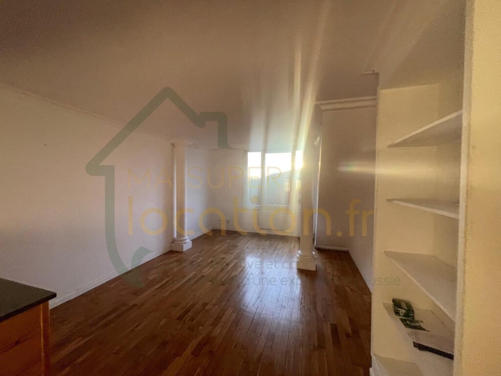 Appartement à louer, 1m², Saint-Quentin