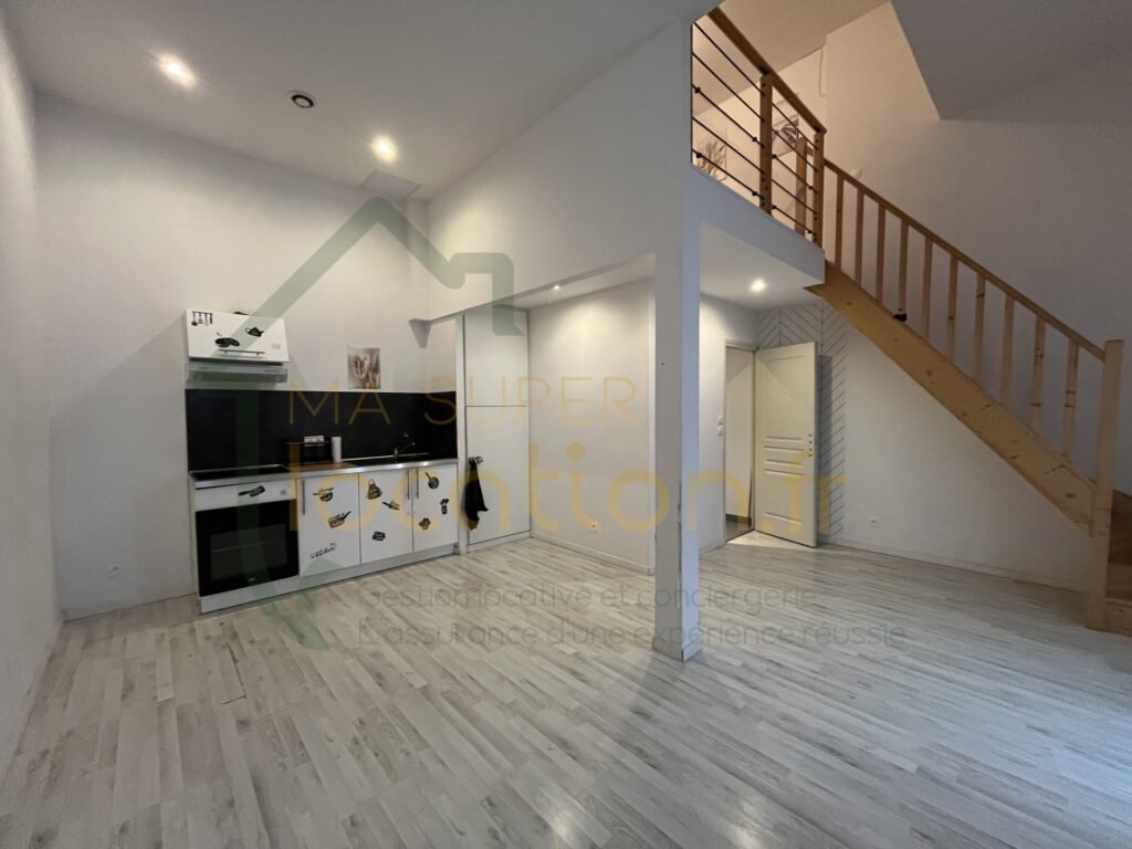 Appartement à louer, 1m², Saint-Quentin