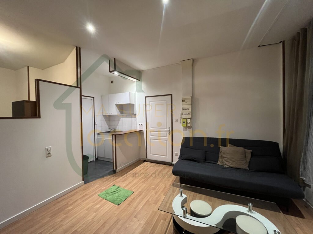 Appartement à louer, 1m², Saint-Quentin