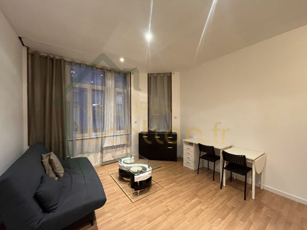 Appartement à louer, 1m², Saint-Quentin