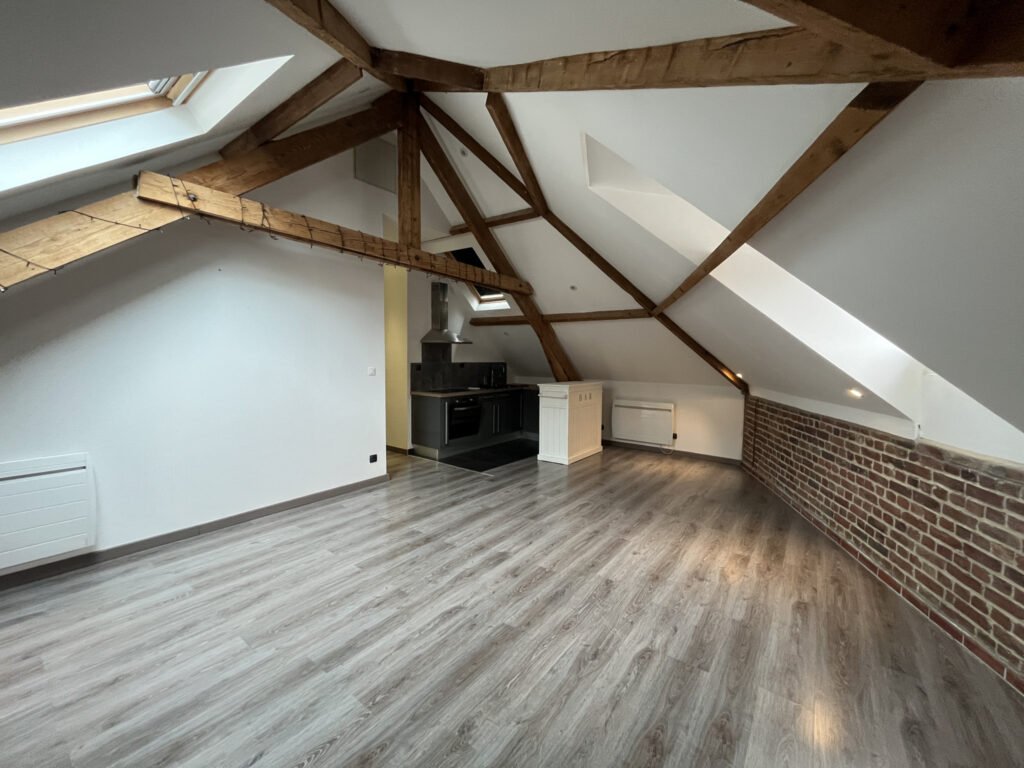 Appartement à louer, 1m², Saint-Quentin