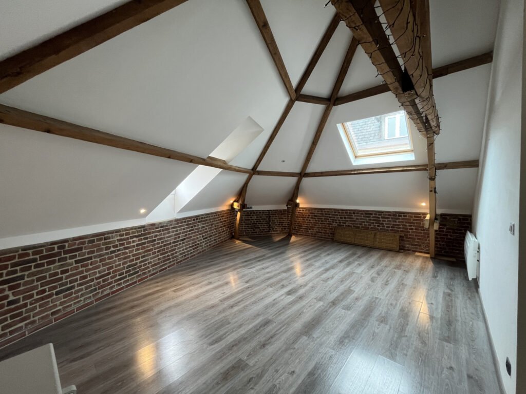 Appartement à louer, 1m², Saint-Quentin