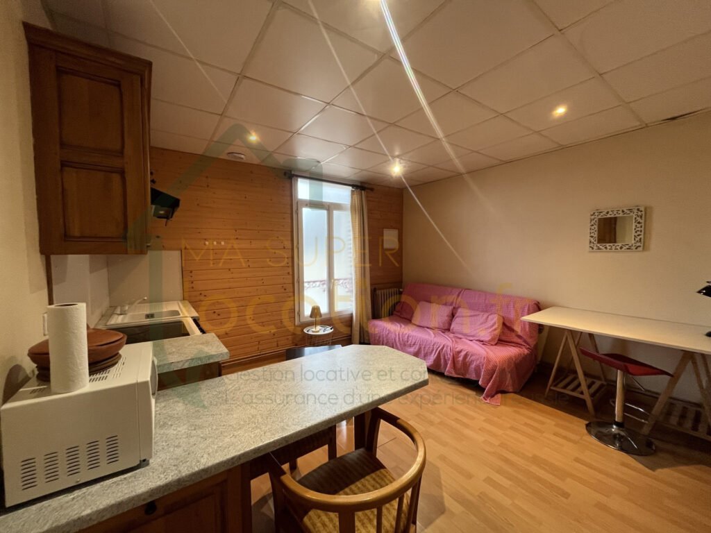 Appartement à louer, 1m², Saint-Quentin