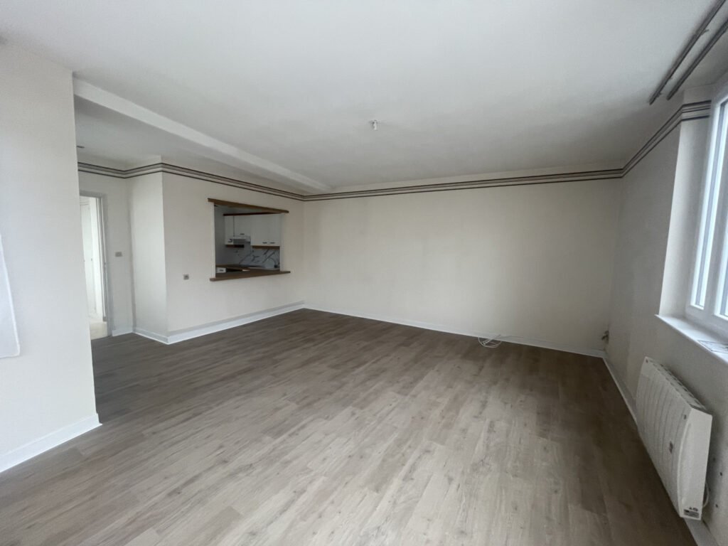 Appartement à louer, 3m², Saint-Quentin