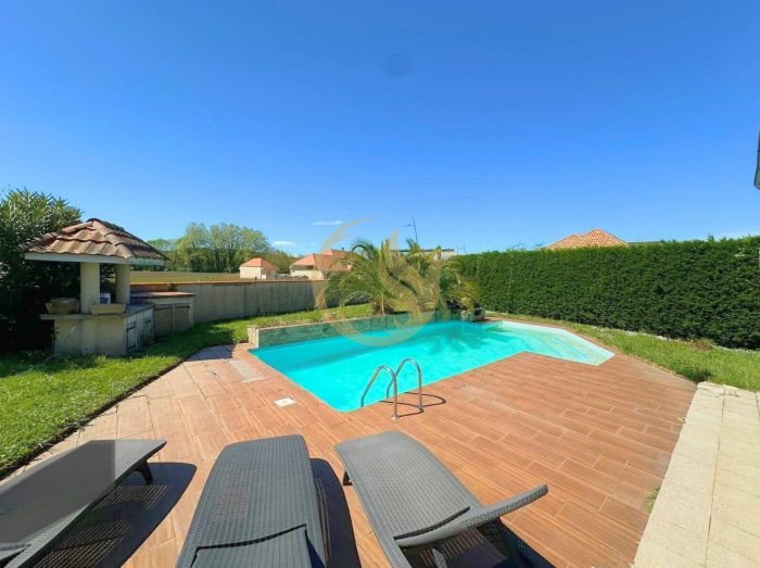 Maison à vendre, 144m², Pau