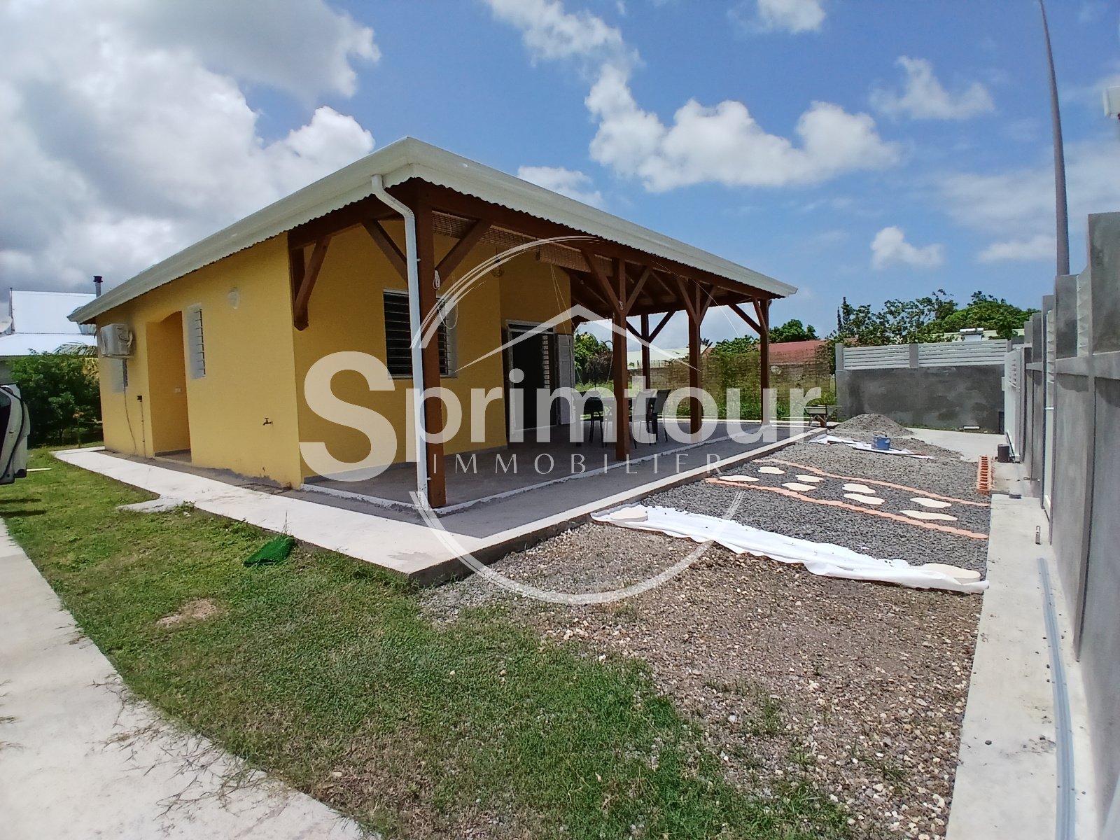 Maison à louer, 59m², Sainte-Anne